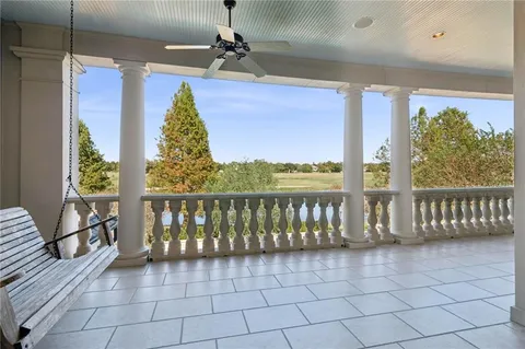 $1,700,000 | 19 Pebble Beach Lane, New Orleans, LA 70131