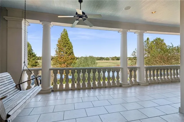 $1,700,000 | 19 Pebble Beach Lane, New Orleans, LA 70131