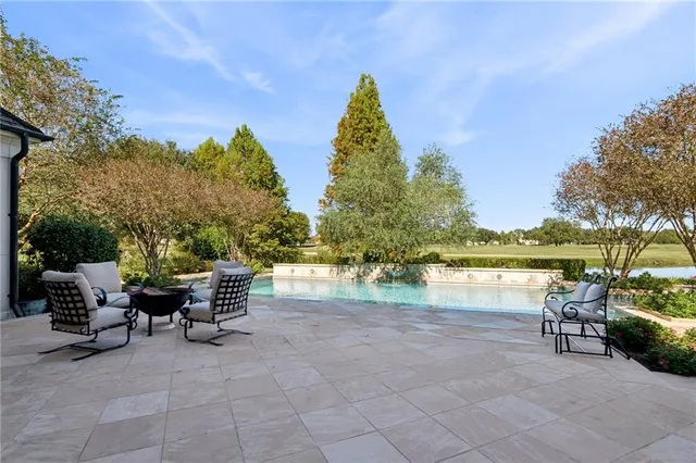 $1,700,000 | 19 Pebble Beach Lane, New Orleans, LA 70131