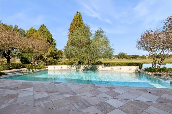 $1,700,000 | 19 Pebble Beach Lane, New Orleans, LA 70131