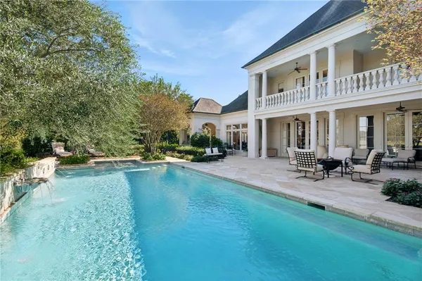 $1,700,000 | 19 Pebble Beach Lane, New Orleans, LA 70131
