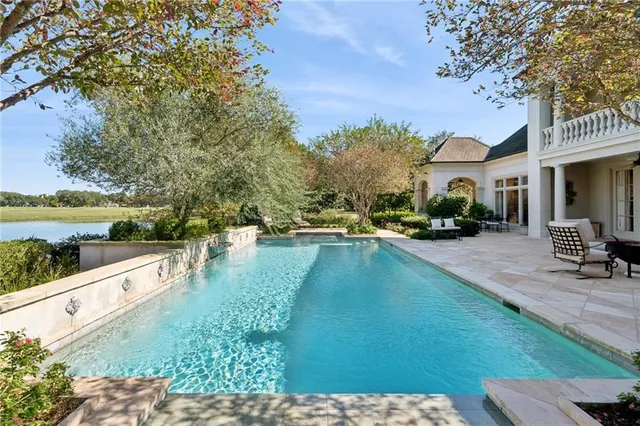 $1,700,000 | 19 Pebble Beach Lane, New Orleans, LA 70131