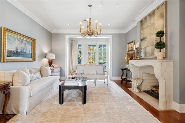 $1,700,000 | 19 Pebble Beach Lane, New Orleans, LA 70131