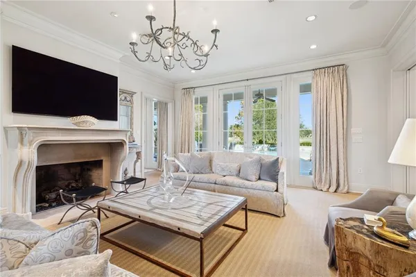 $1,700,000 | 19 Pebble Beach Lane, New Orleans, LA 70131