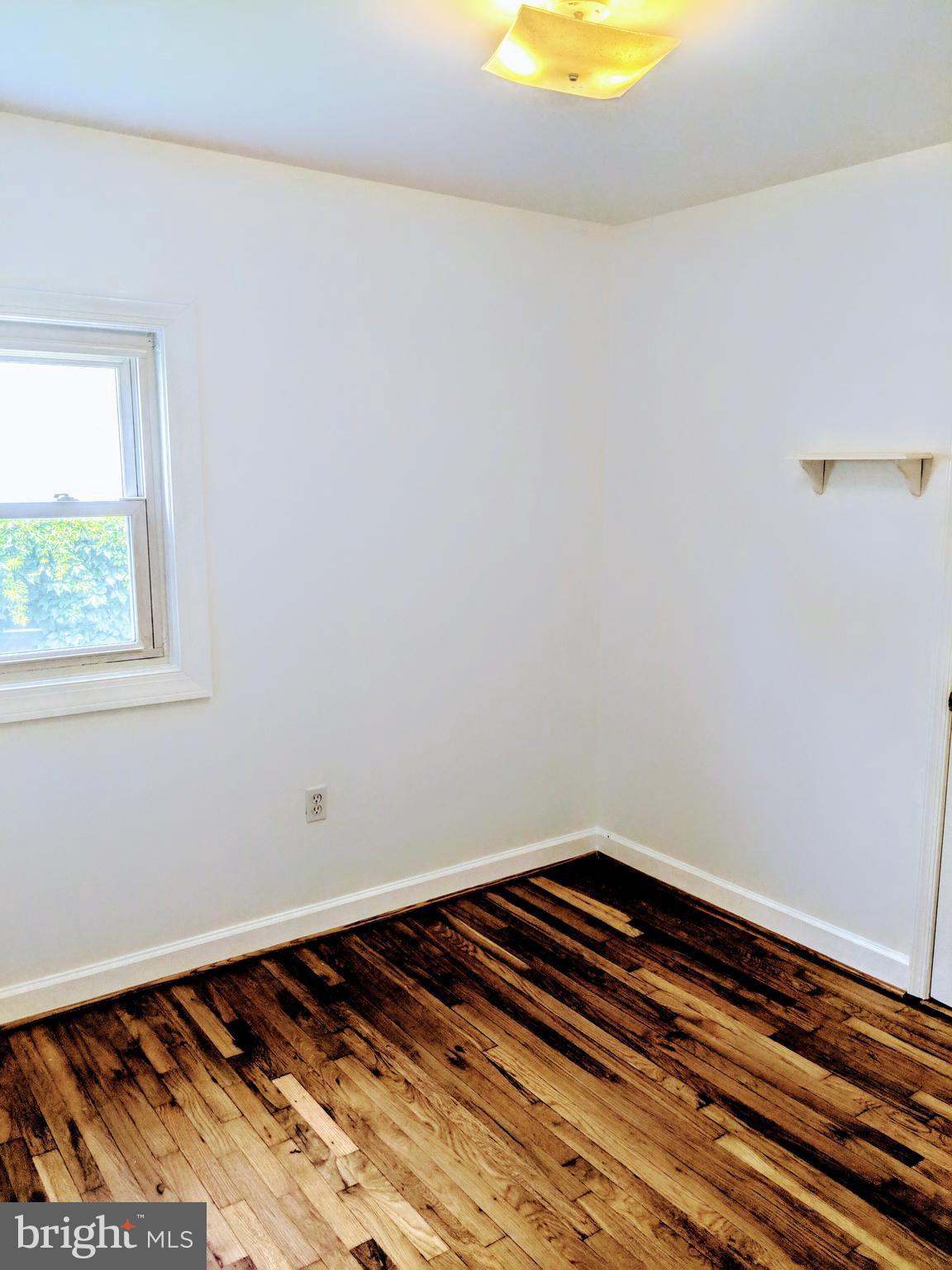 4406 Garrett Park Road Silver Spring, MD 20906 - Photo 5 of 23 Bedroom