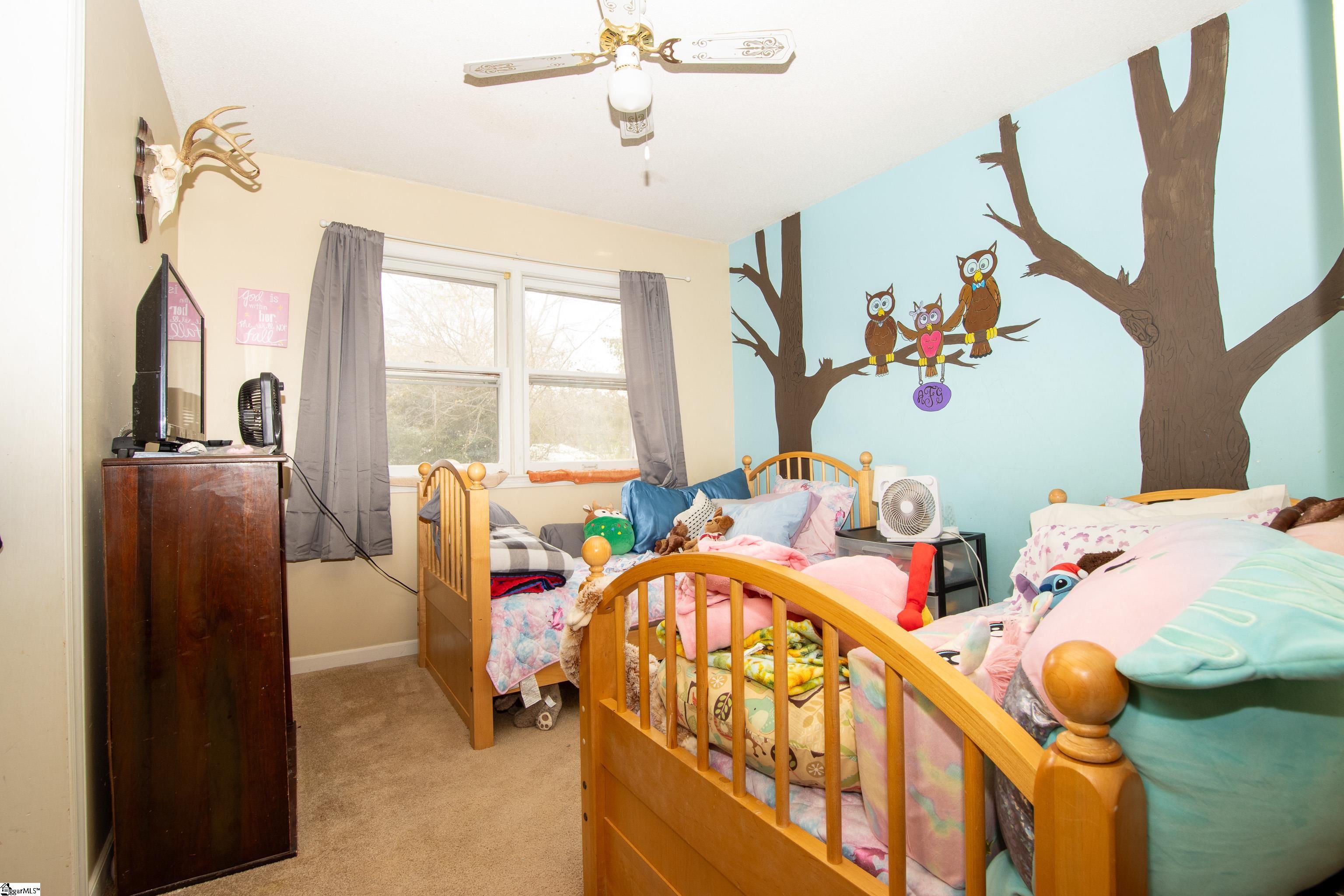 64 November Court Laurens, SC 29360 - Photo 4 of 28