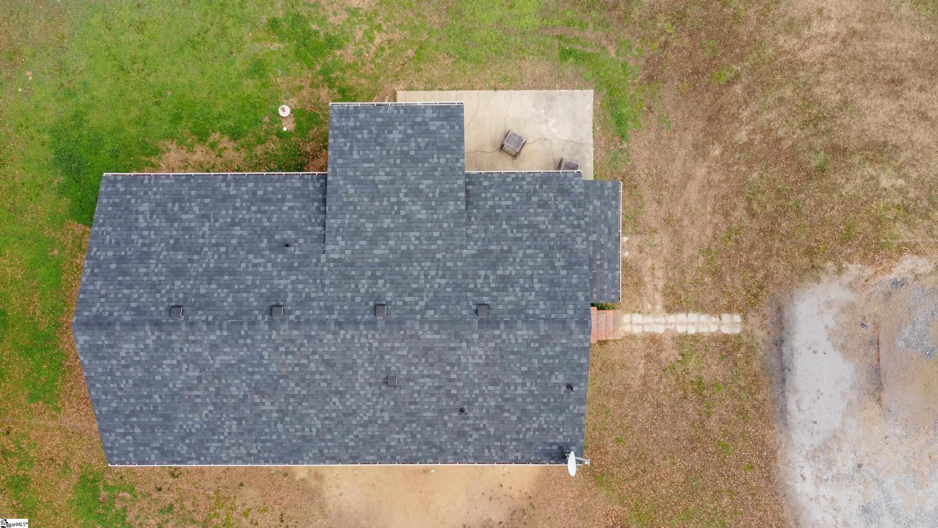 64 November Court Laurens, SC 29360 - Photo 9 of 28