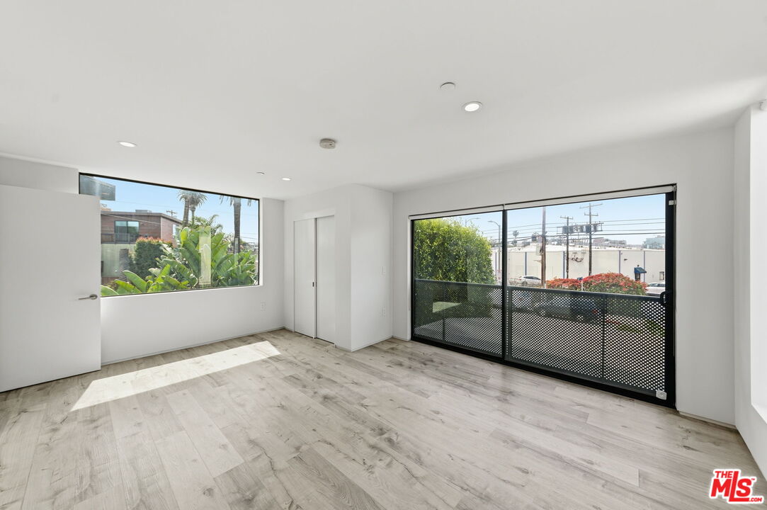 407 Rialto Avenue Venice, CA 90291 - Photo 22 of 41