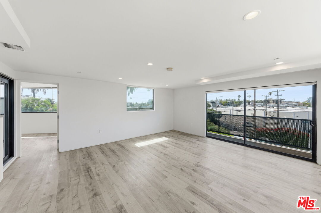 407 Rialto Avenue Venice, CA 90291 - Photo 26 of 41