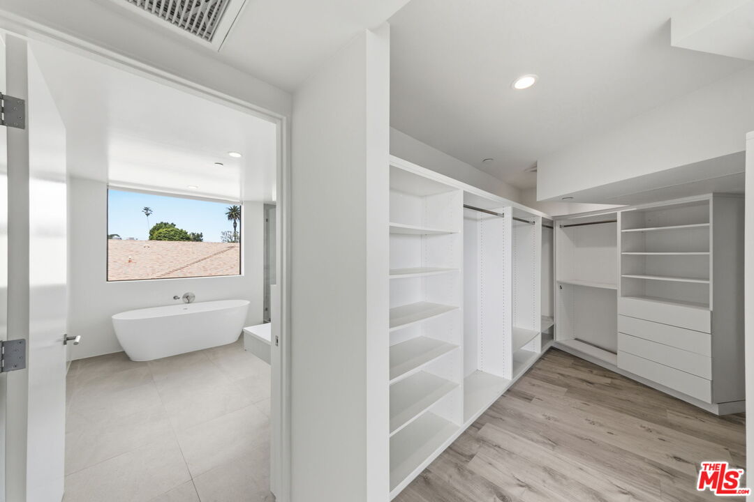 407 Rialto Avenue Venice, CA 90291 - Photo 30 of 41