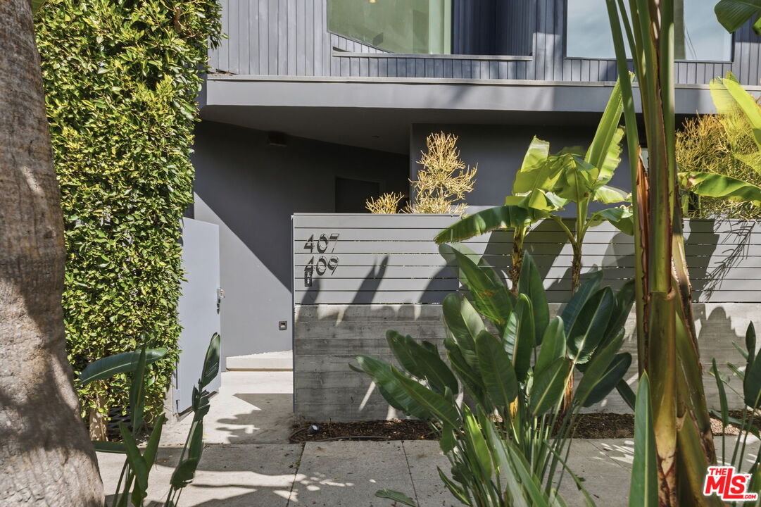 407 Rialto Avenue Venice, CA 90291 - Photo 3 of 41