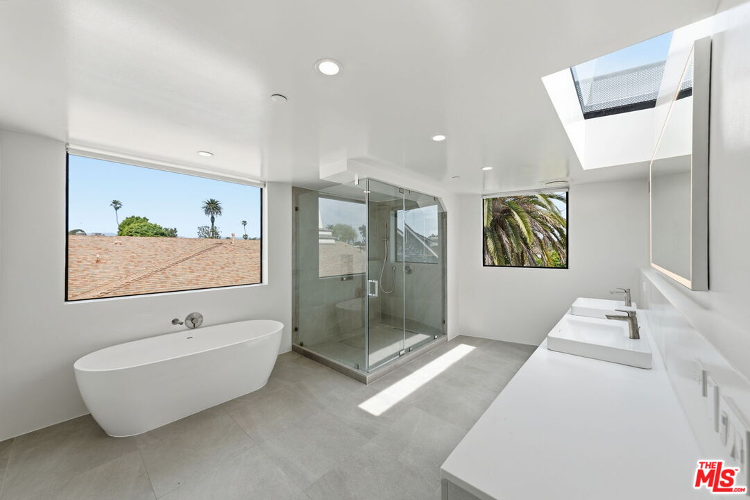 407 Rialto Avenue Venice, CA 90291 - Photo 31 of 41