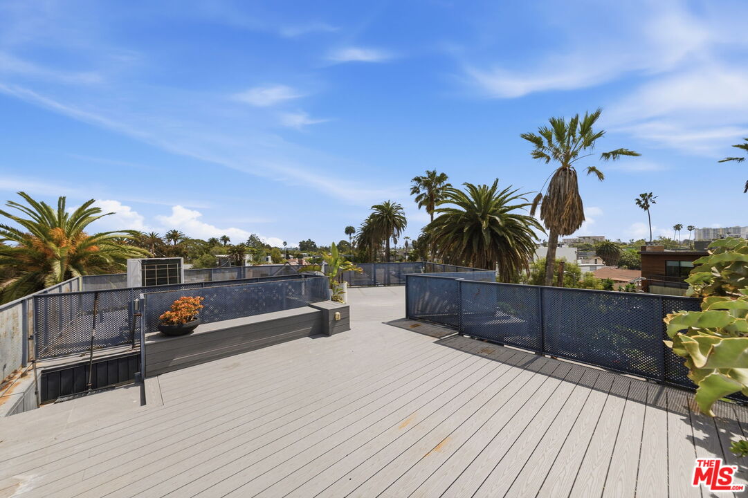 407 Rialto Avenue Venice, CA 90291 - Photo 33 of 41