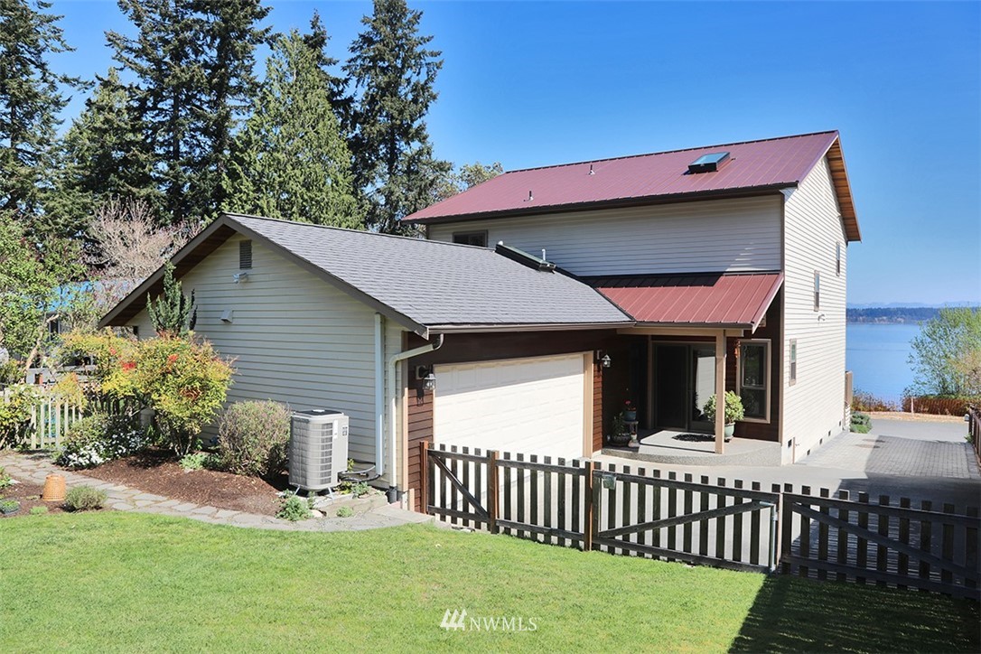 3772 Bells Beach Road Langley, WA 98260 - Photo 1 of 38 Gallery Image 1