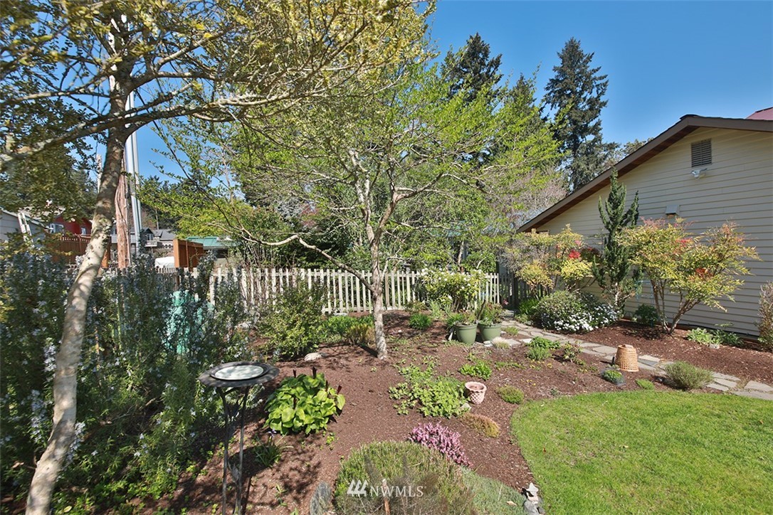 3772 Bells Beach Road Langley, WA 98260 - Photo 24 of 38 Gallery Image 24