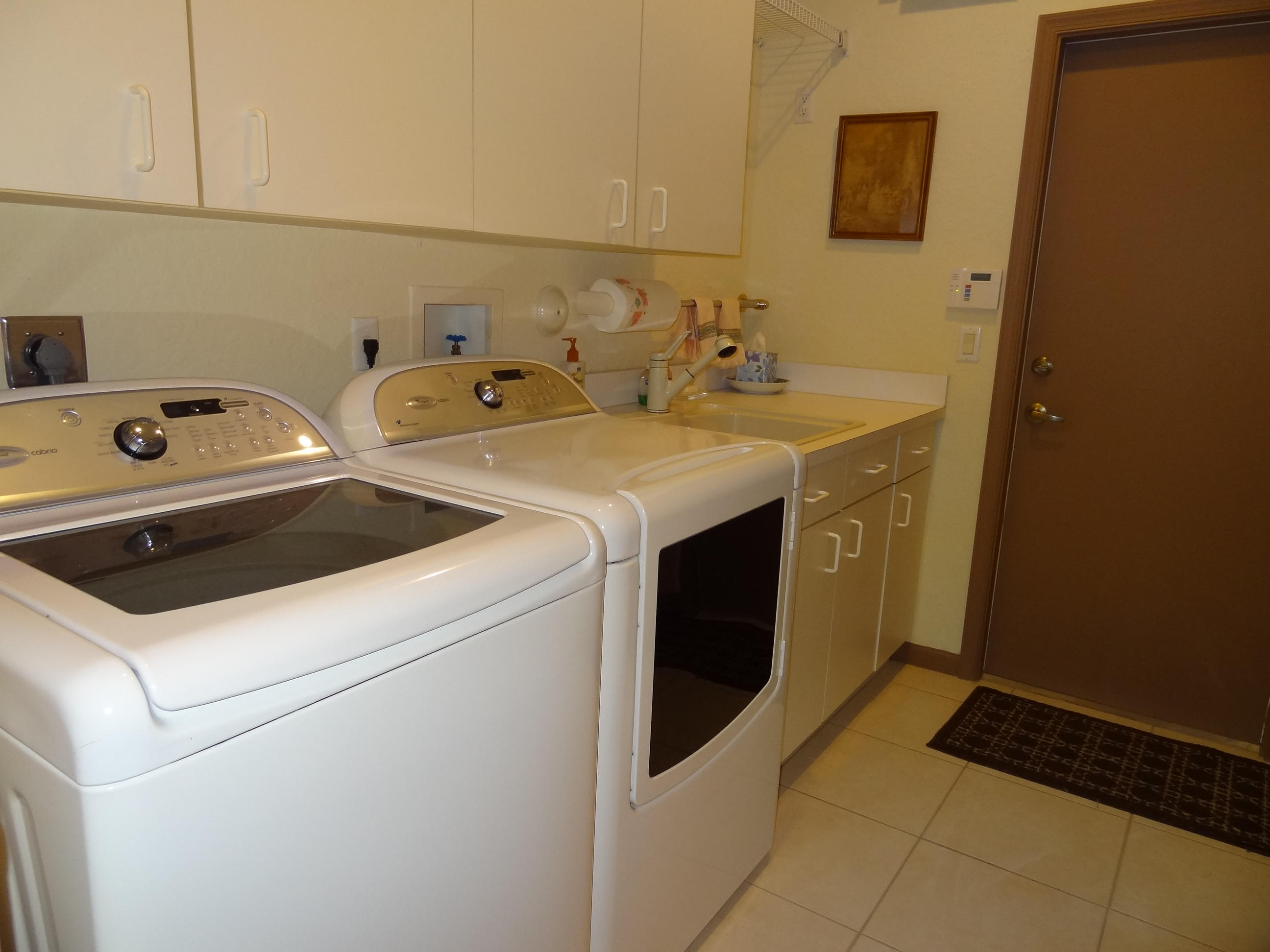 21404 Shannon Ridge Way Boca Raton, FL 33428 - Photo 38 of 42 LAUNDRY ROOM W/NEW WASHER AND DRYER