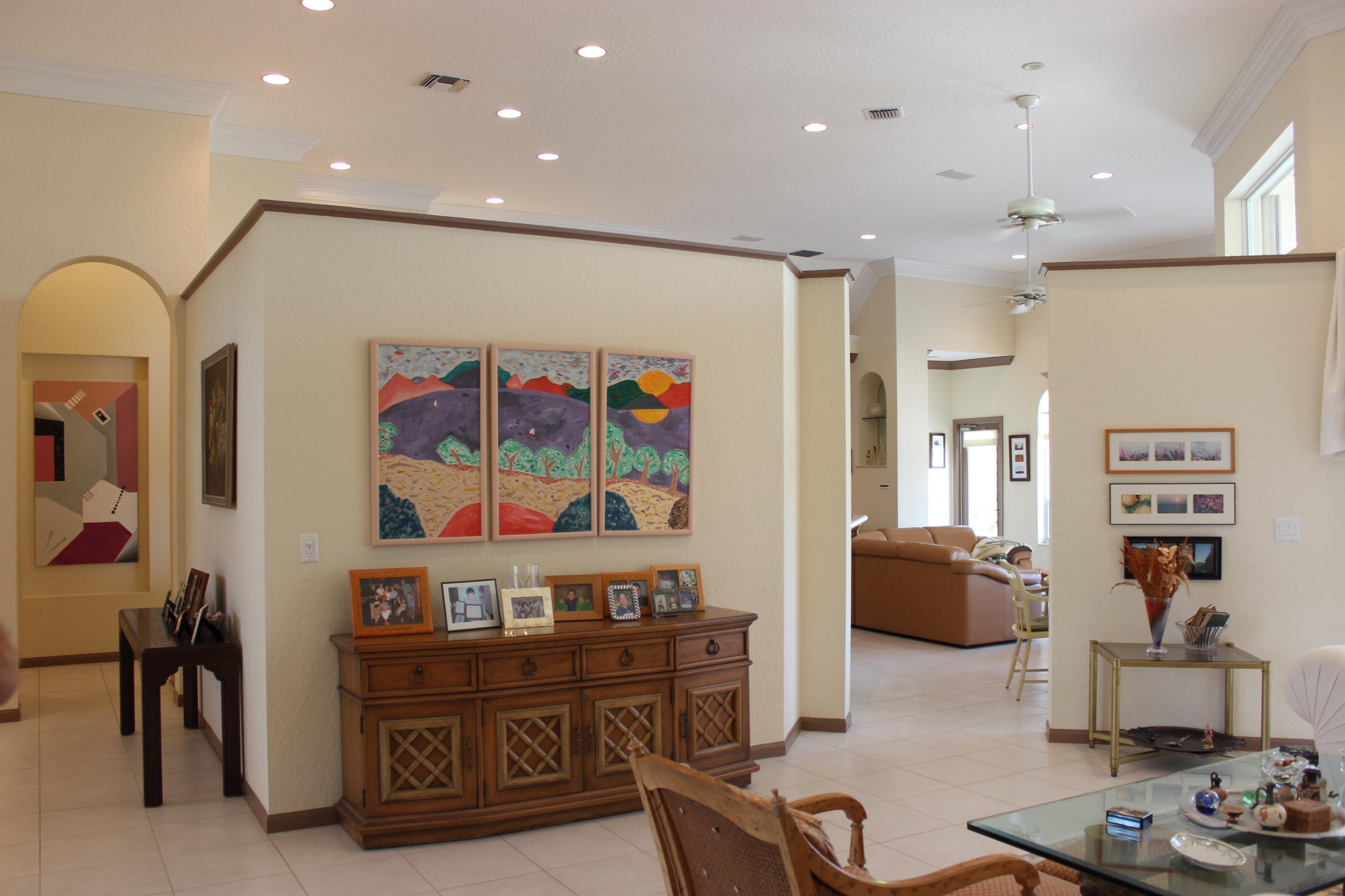 21404 Shannon Ridge Way Boca Raton, FL 33428 - Photo 6 of 42 LIVING ROOM W/ VOLUME CEILINGS