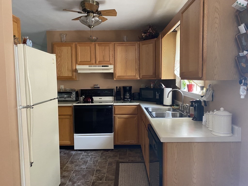 353 Reed Street Swansea, MA 02777 - Photo 5 of 14 Gallery Image 5