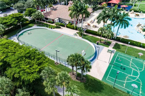 a view of a tennis court