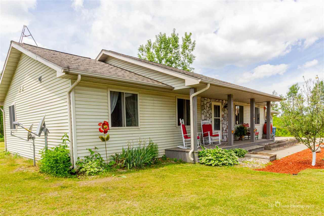 1034 South Hockaday Road Gladwin, MI 48624 - Photo 1 of 27