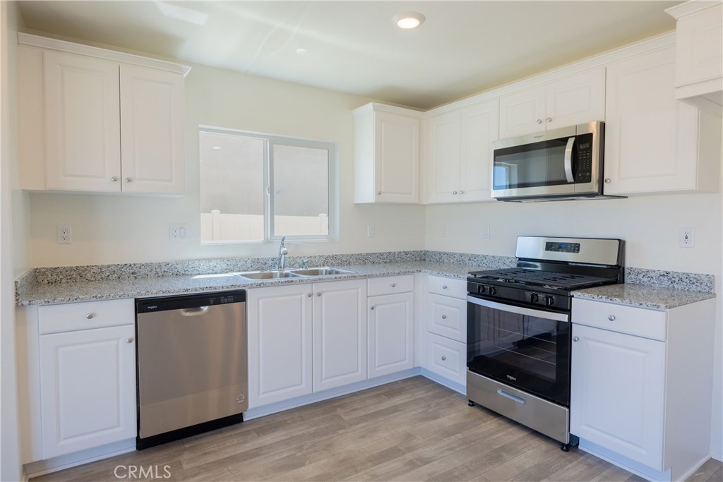 10156 Colten Rdg Street Adelanto, CA 92301 - Photo 11 of 47 Gallery Image 11
