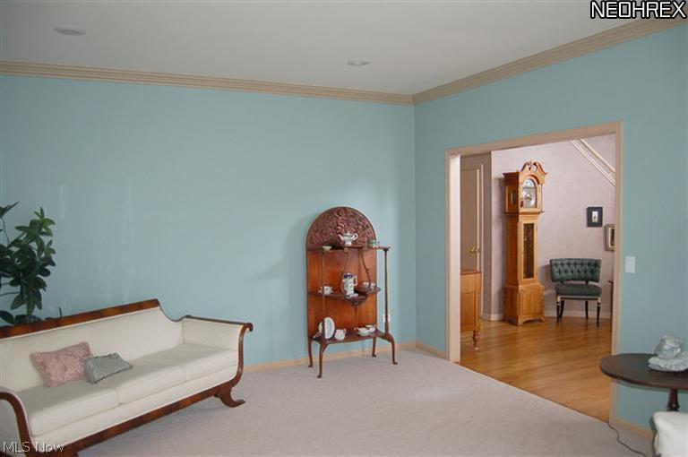 27289 Belgrave Road Cleveland, OH 44124 - Photo 6 of 25