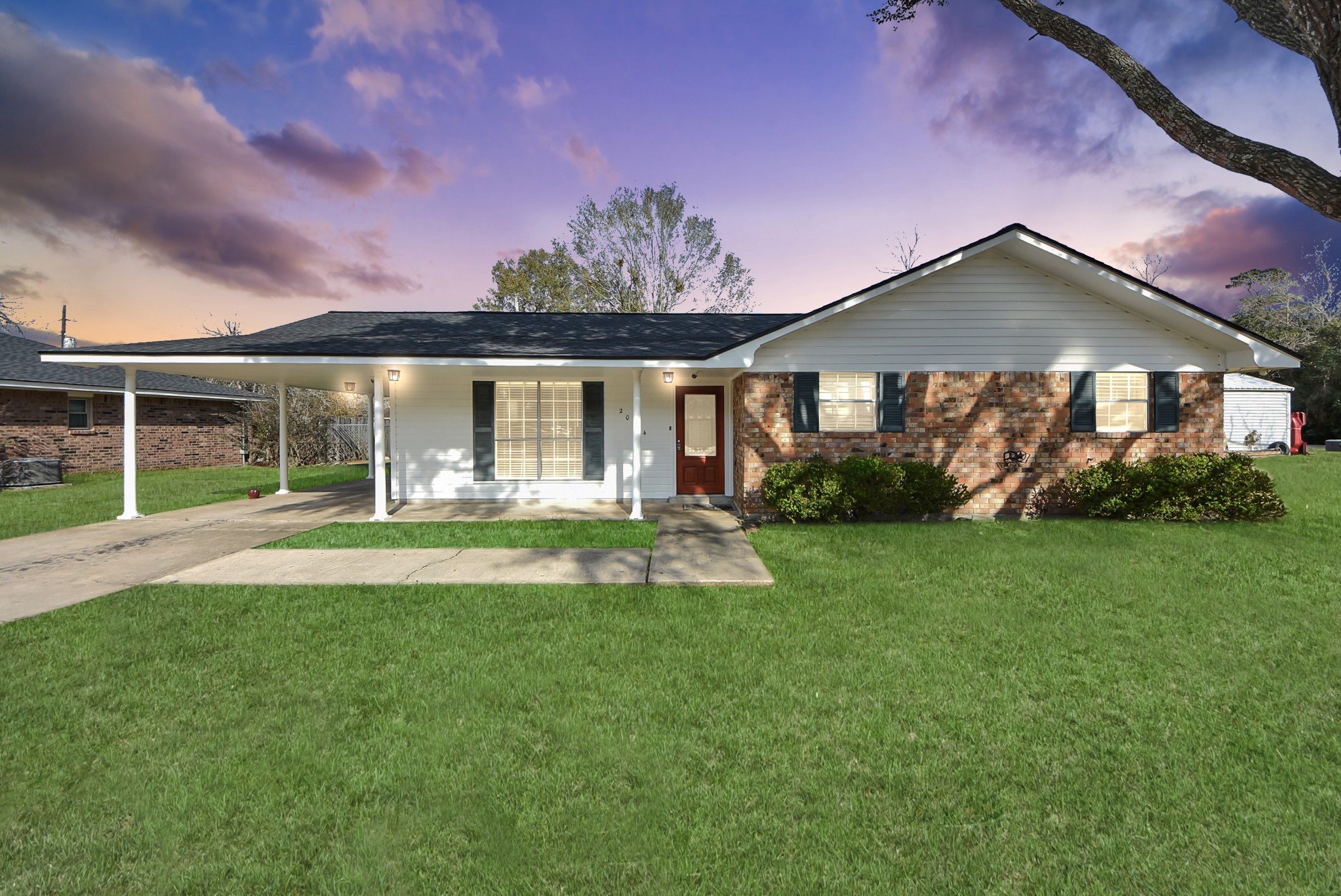 2004 Manor Street Dayton, TX 77535 - Photo 2 of 21 Exterior