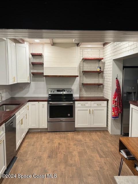 1055 Julia Drive Melbourne, FL 32935 - Photo 6 of 18 Kitchen julia