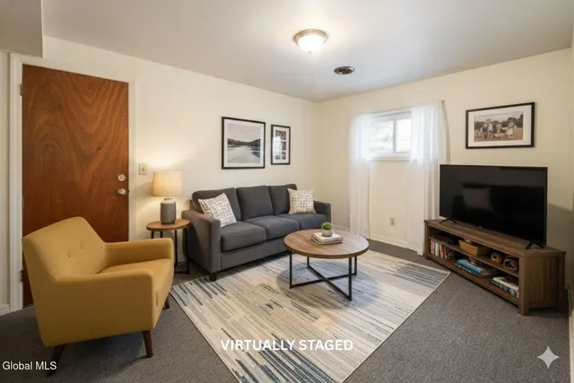 $475,000 | 36-38 Brenda Court, Guilderland, NY 12203