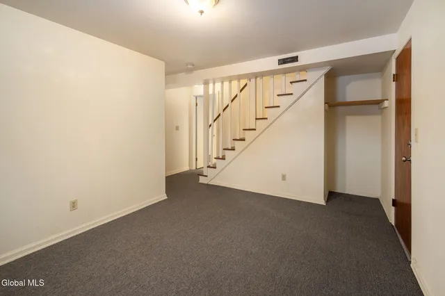 $475,000 | 36-38 Brenda Court, Guilderland, NY 12203