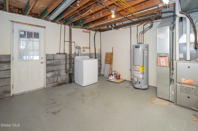 $475,000 | 36-38 Brenda Court, Guilderland, NY 12203