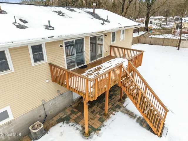 $475,000 | 36-38 Brenda Court, Guilderland, NY 12203