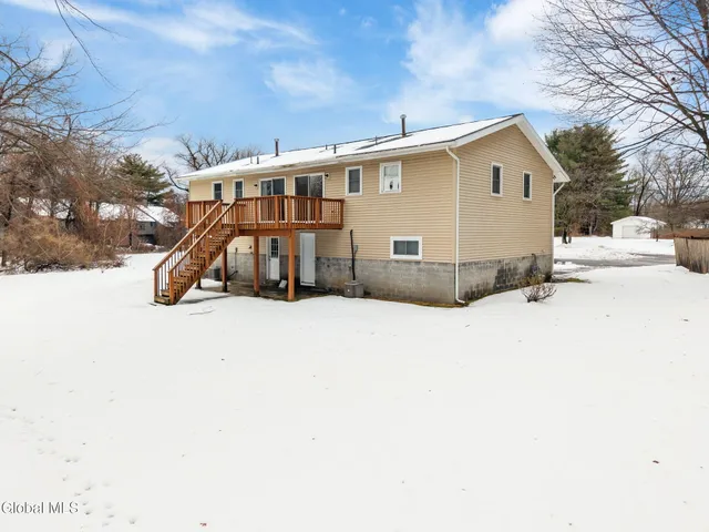 $475,000 | 36-38 Brenda Court, Guilderland, NY 12203