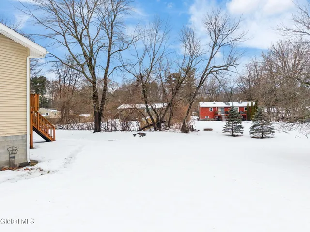 $475,000 | 36-38 Brenda Court, Guilderland, NY 12203