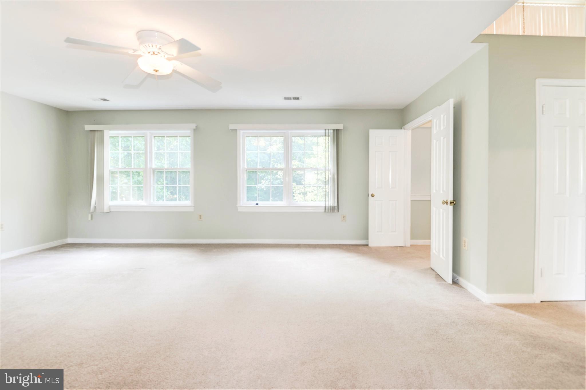 10322 Dunn Meadow Road Vienna, VA 22182 - Photo 25 of 45