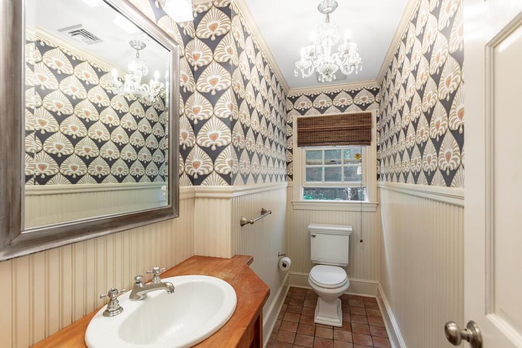 47 Lawson Road Winchester, MA 01890 - Photo 12 of 30