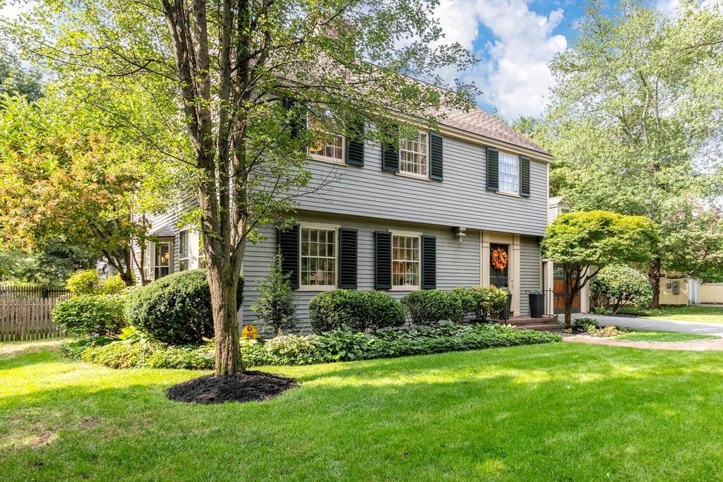 47 Lawson Road Winchester, MA 01890 - Photo 2 of 30