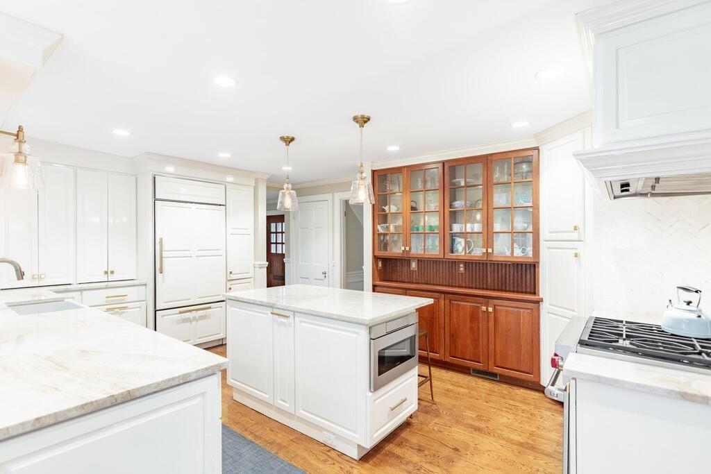 47 Lawson Road Winchester, MA 01890 - Photo 10 of 30