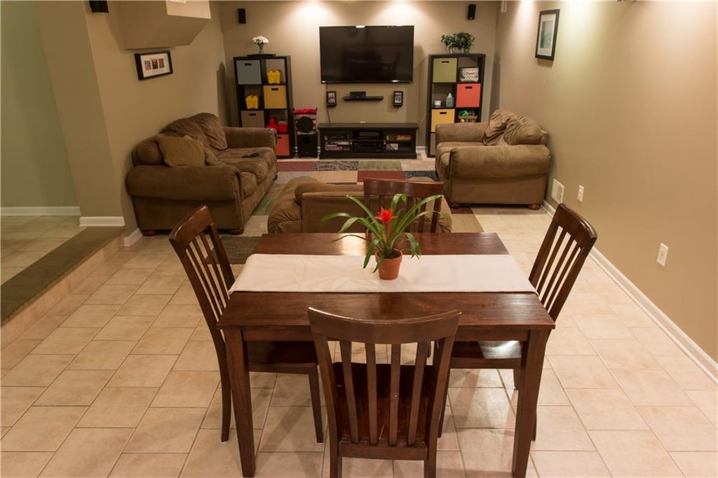 729 Boyce Road Bridgeville, PA 15017 - Photo 17 of 24 Gallery Image 17