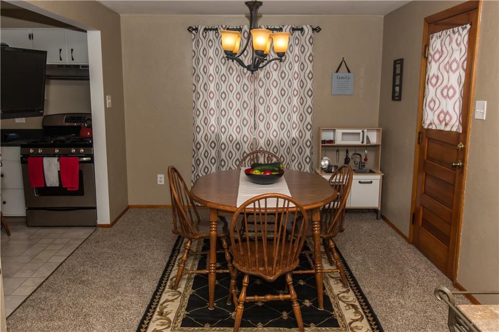 729 Boyce Road Bridgeville, PA 15017 - Photo 7 of 24 diningroom