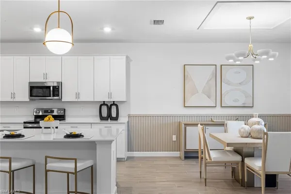 $565,950 | 17393 Stonehill Manor Drive, North Fort Myers, FL 33917