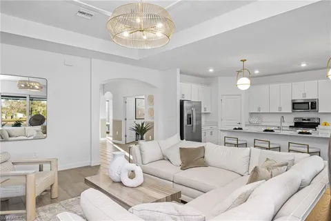 $569,950 | 17393 Stonehill Manor Drive, North Fort Myers, FL 33917