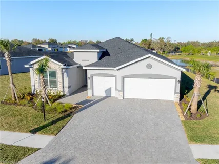 $569,950 | 17393 Stonehill Manor Drive, North Fort Myers, FL 33917