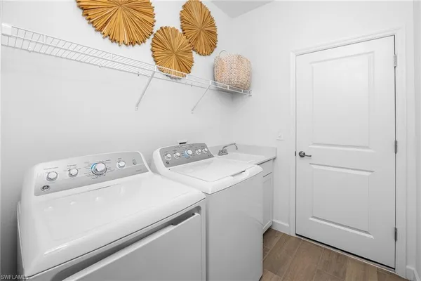 $565,950 | 17393 Stonehill Manor Drive, North Fort Myers, FL 33917