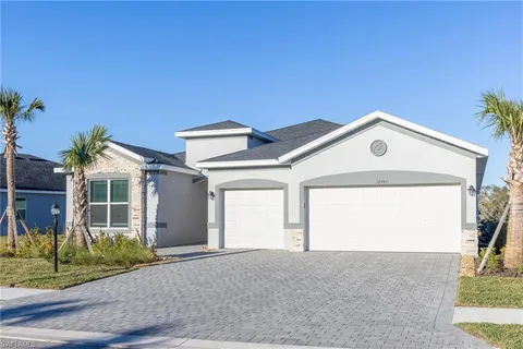 $569,950 | 17393 Stonehill Manor Drive, North Fort Myers, FL 33917