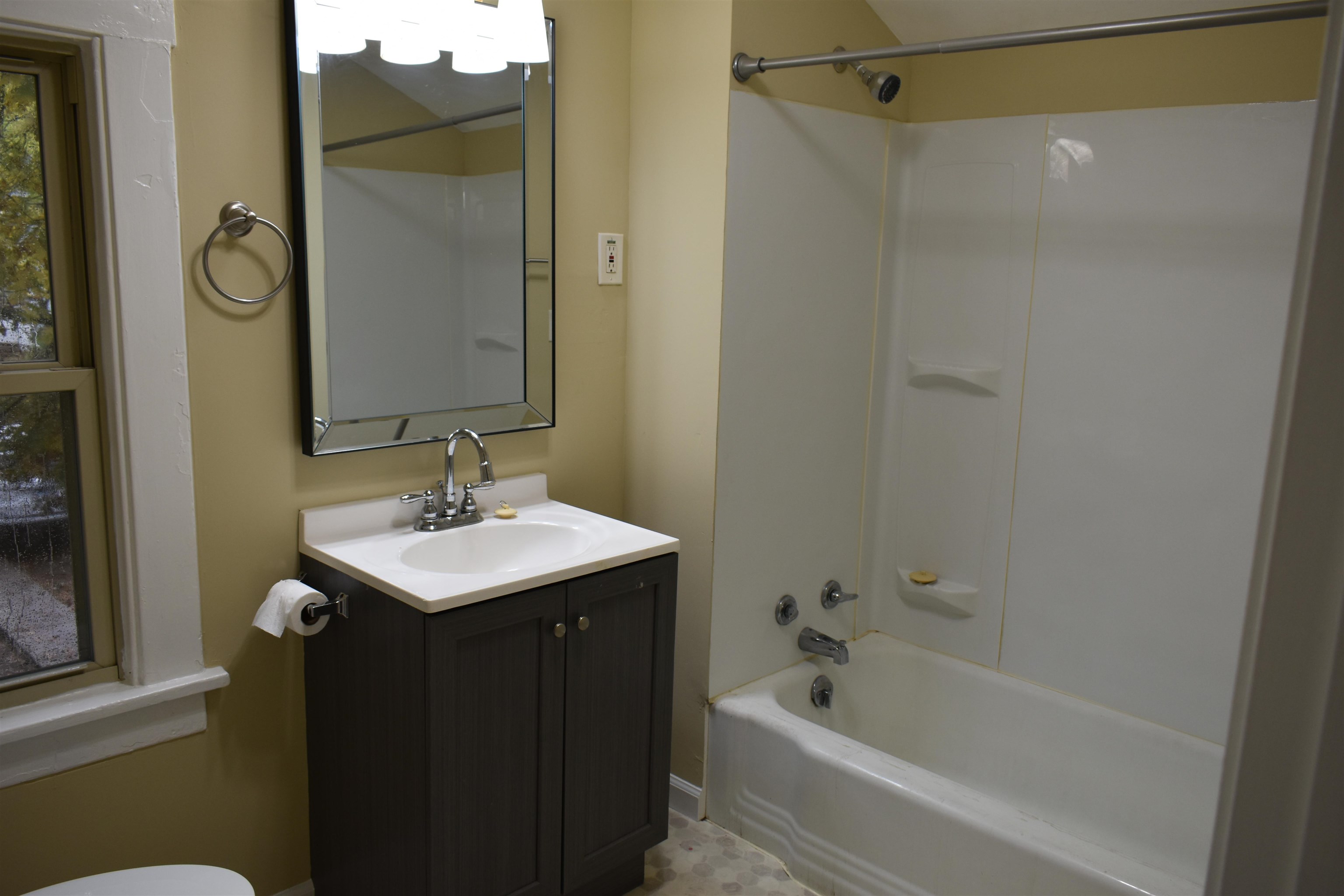 1922 Ridge Avenue Rockford, IL 61103 - Photo 12 of 15 Gallery Image 12