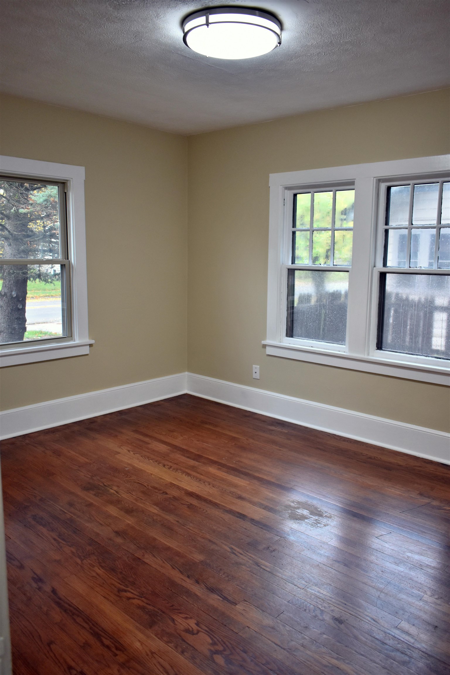 1922 Ridge Avenue Rockford, IL 61103 - Photo 4 of 15 Gallery Image 4