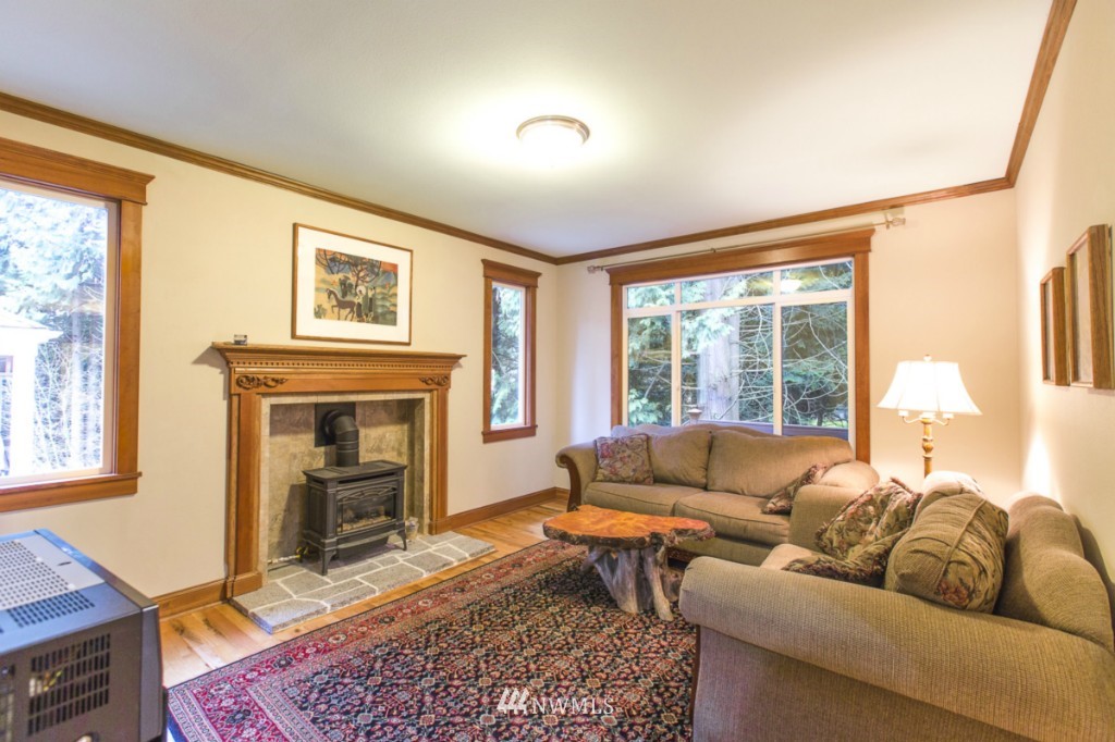 9735 Northeast 198th Street Bothell, WA 98011 - Photo 11 of 25 Gallery Image 11