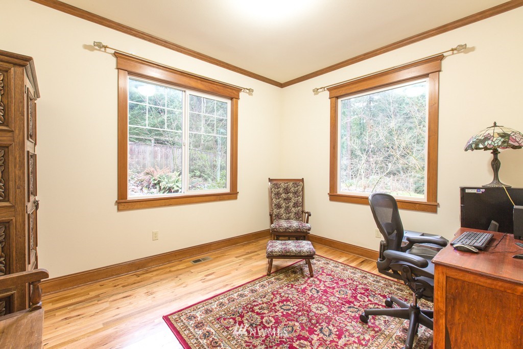 9735 Northeast 198th Street Bothell, WA 98011 - Photo 12 of 25 Gallery Image 12