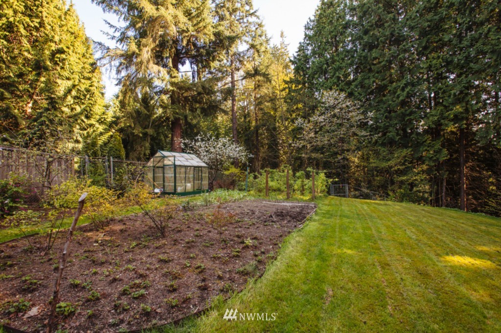 9735 Northeast 198th Street Bothell, WA 98011 - Photo 3 of 25 Gallery Image 3